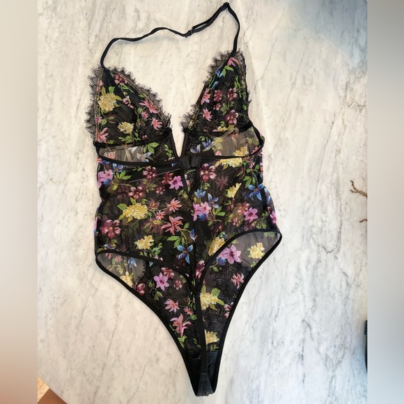 Victoria's Secret Black Floral Lace Bodysuit - Picture 3 of 7